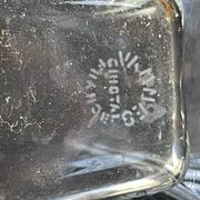 Cristallerie de Vannes le Châtel - Vannes Cristal France - Square vase - Cut crystal