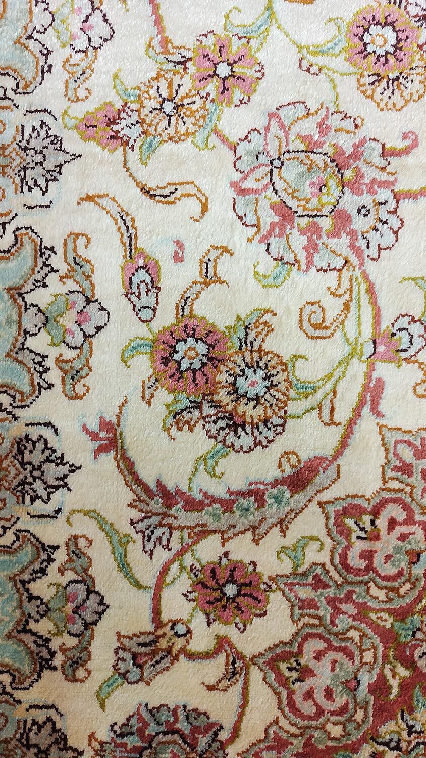 Tapis Persan Ghoum