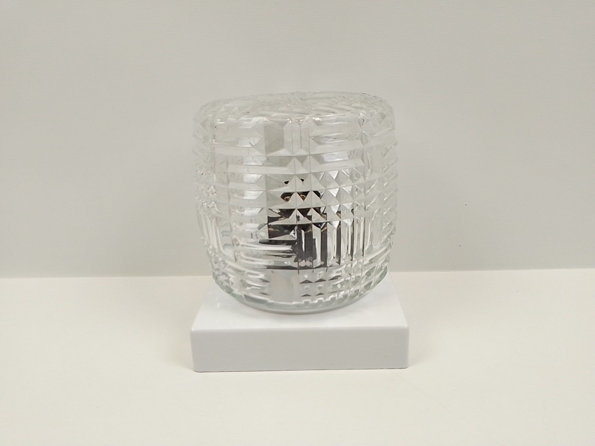 Glass wall or ceiling lamp and plastic base