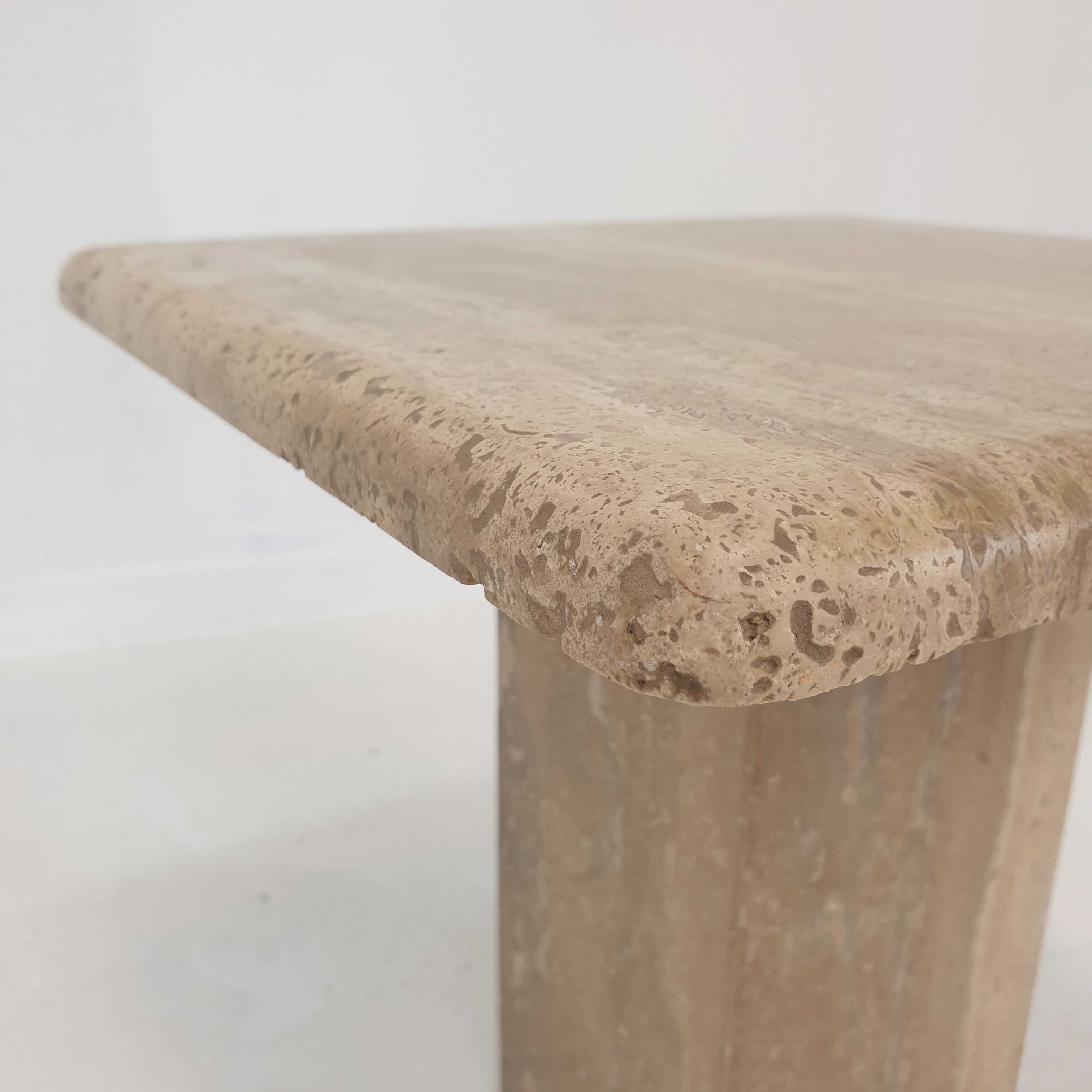 Set of 3 italian travertine coffee tables, 1980s