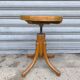 Tabouret en bois courbé réglable
