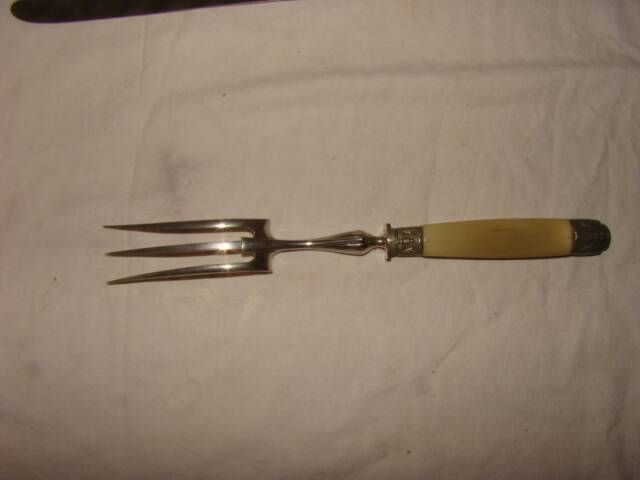Carving service for leg of lamb from the early 20th century (art deco)