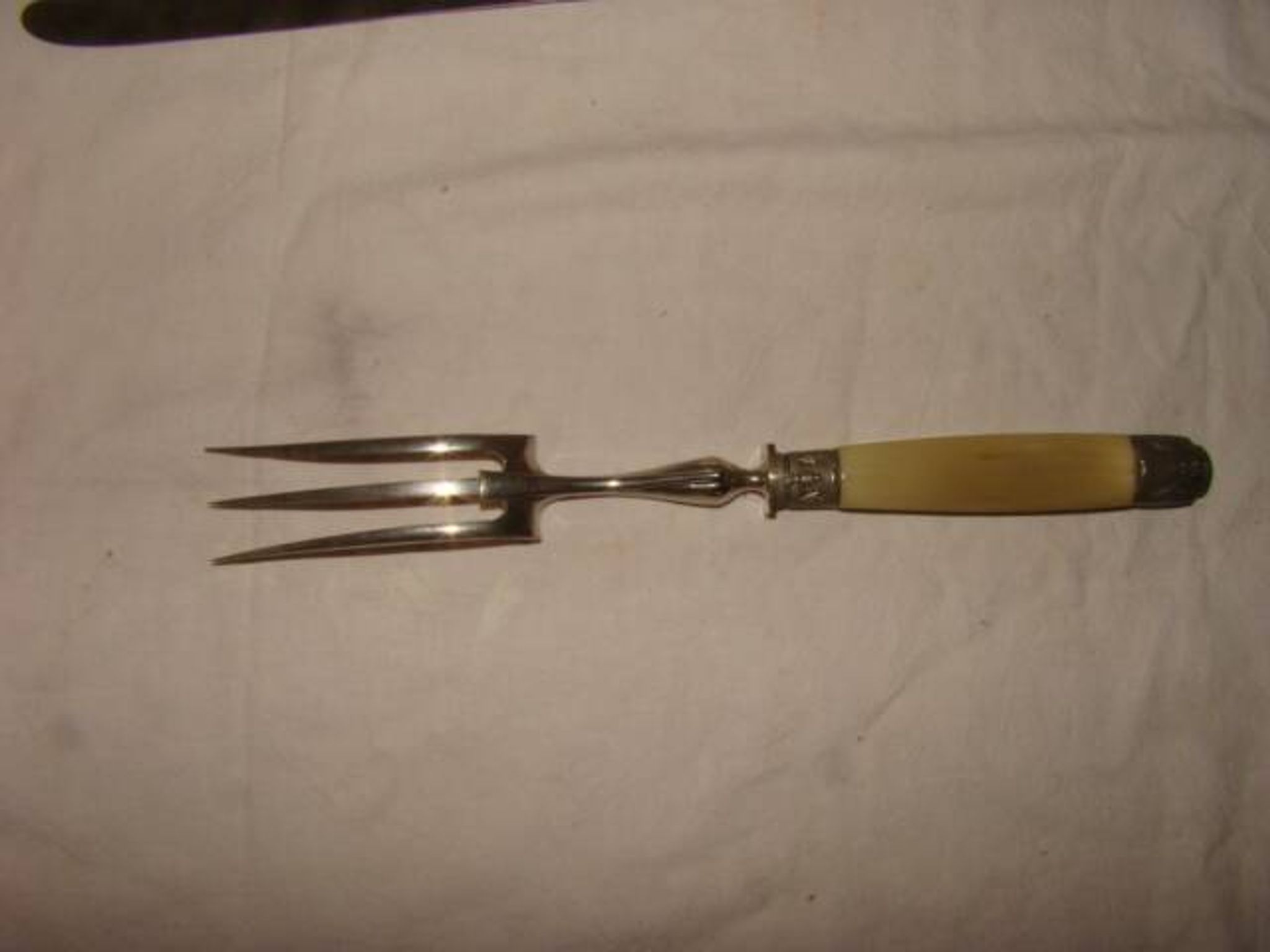 Carving service for leg of lamb from the early 20th century (art deco)