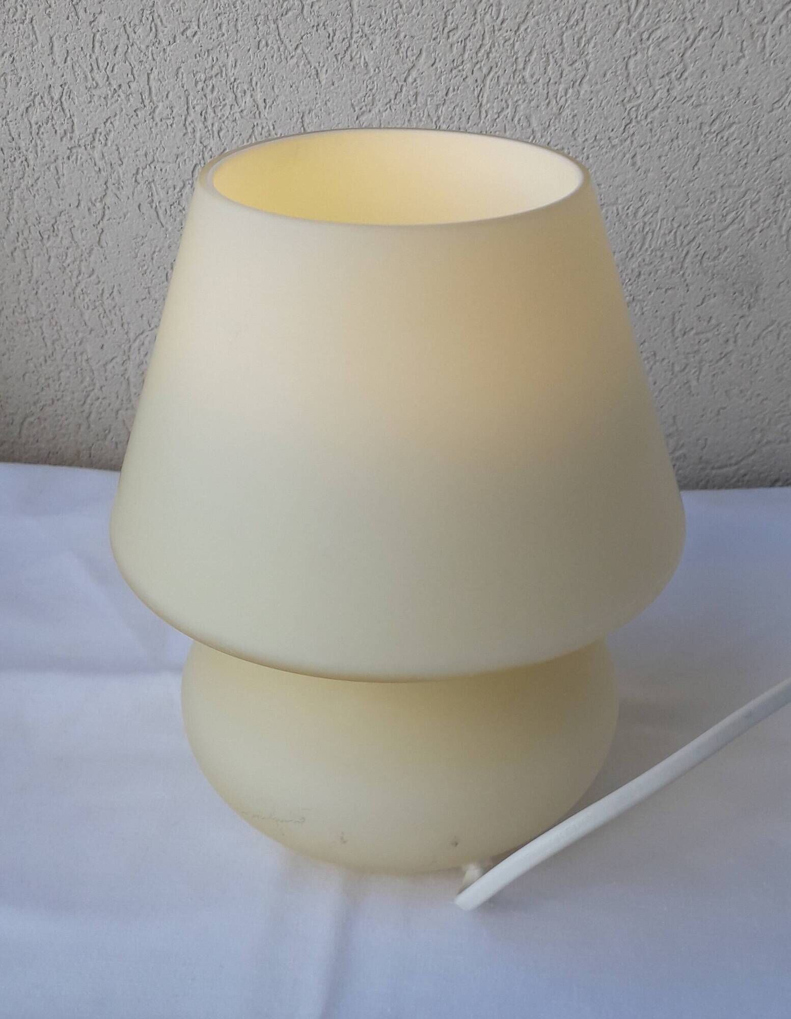 Mushroom lamp Alpha