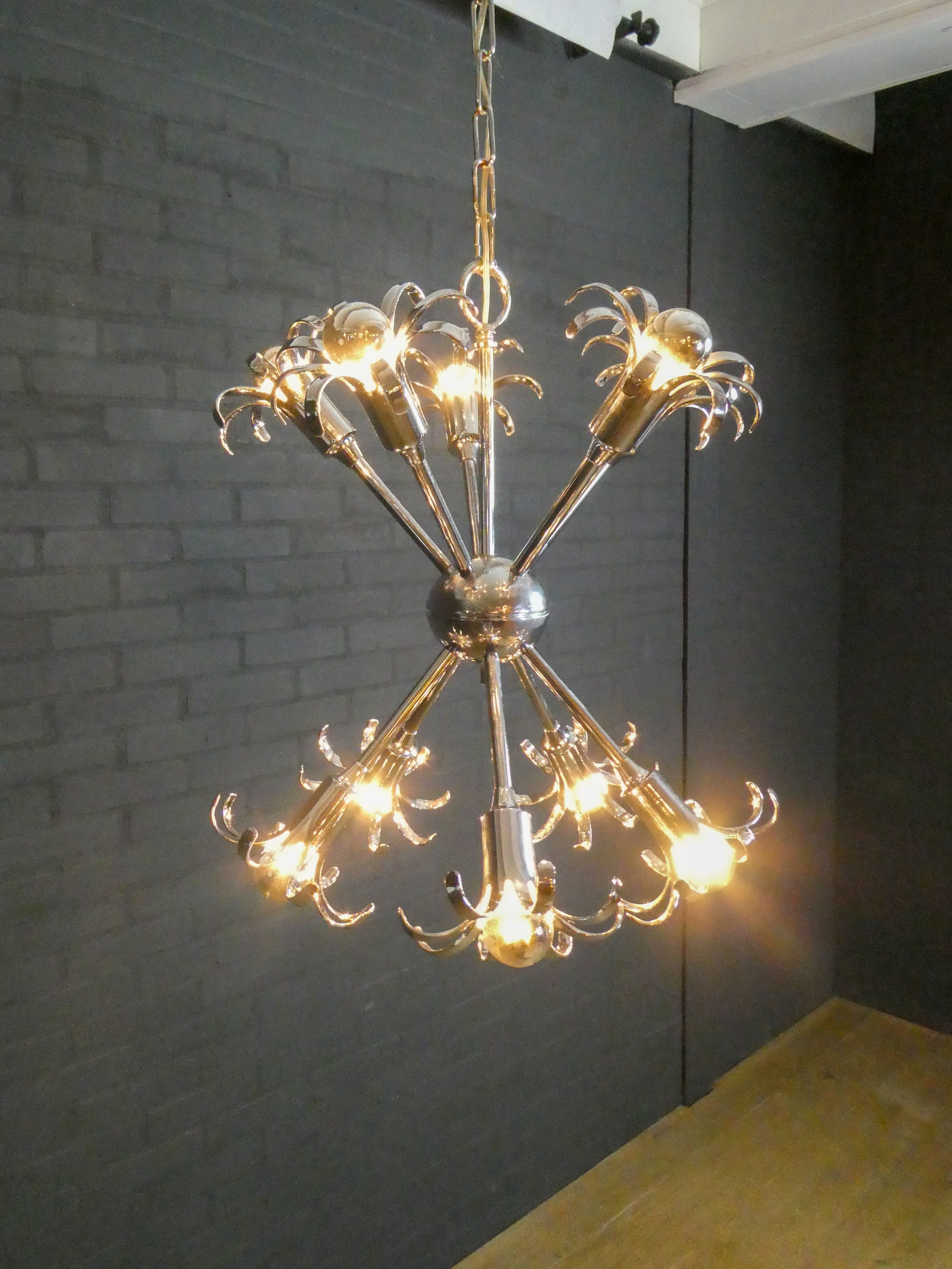 Modern hanging lamp 'Sputnik flowers'