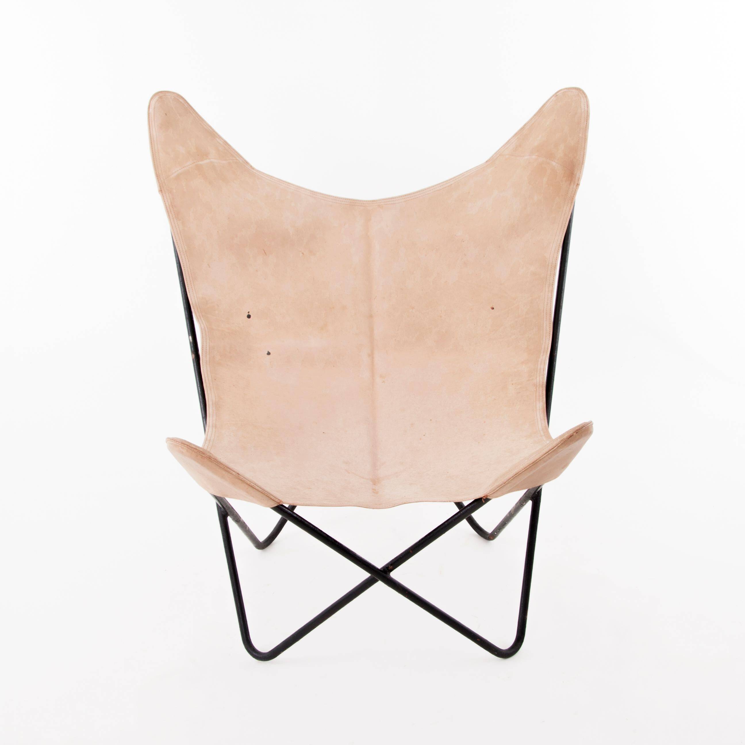 Four Fledermaus butterfly chairs in suede leather by Carl Aubock, Vienna, 1960s.