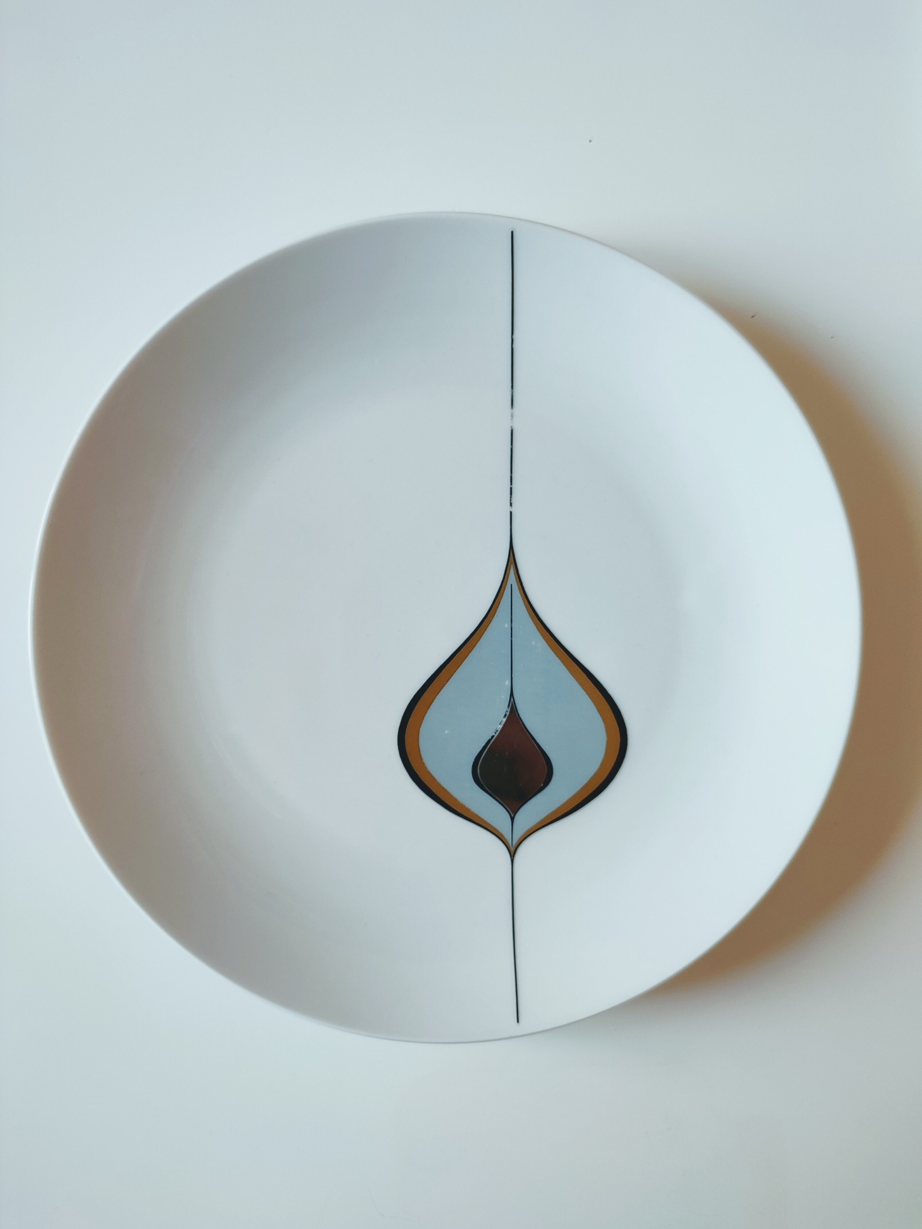 Porcelain dessert plates