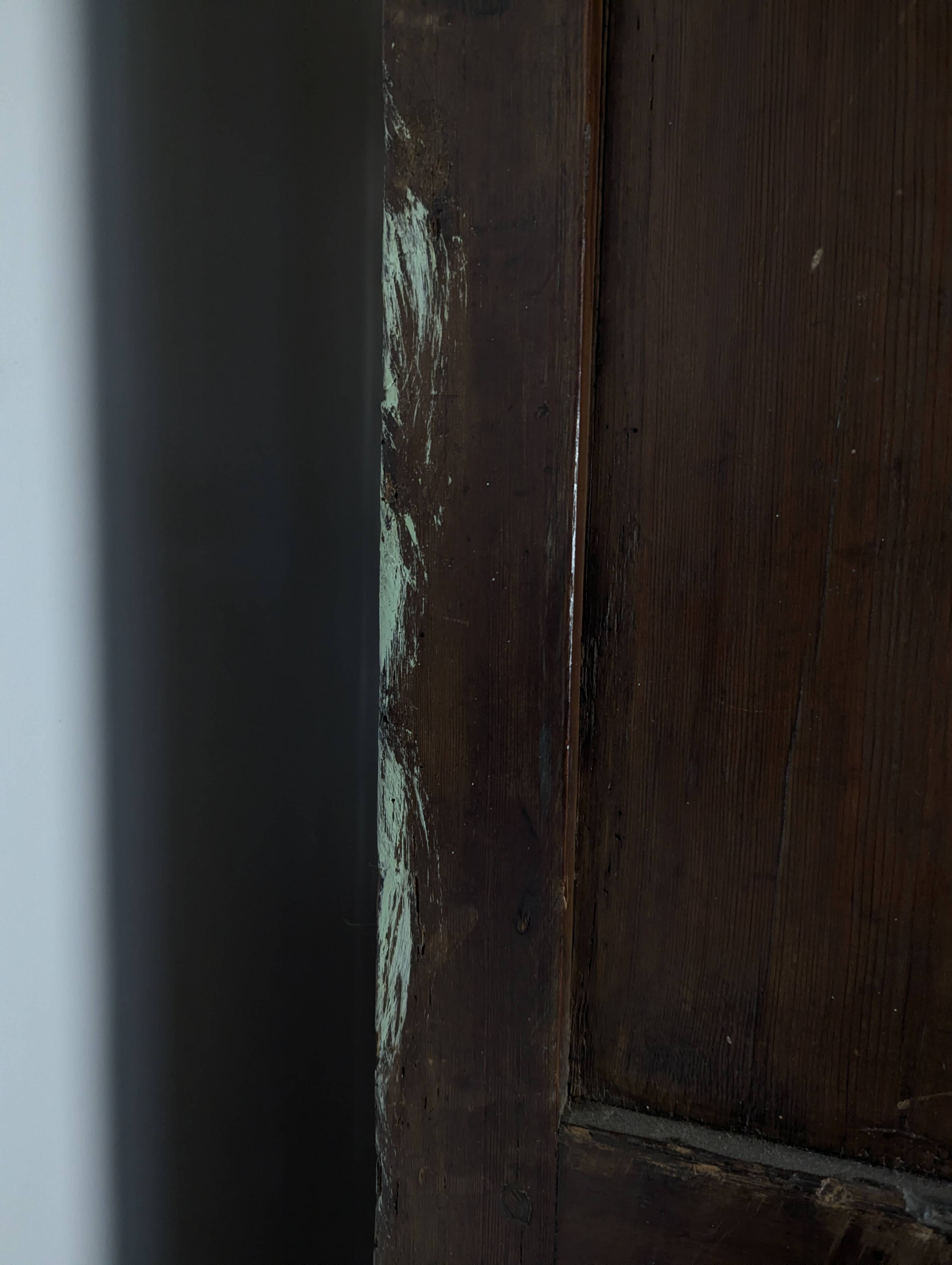 Norman wardrobe in solid pine