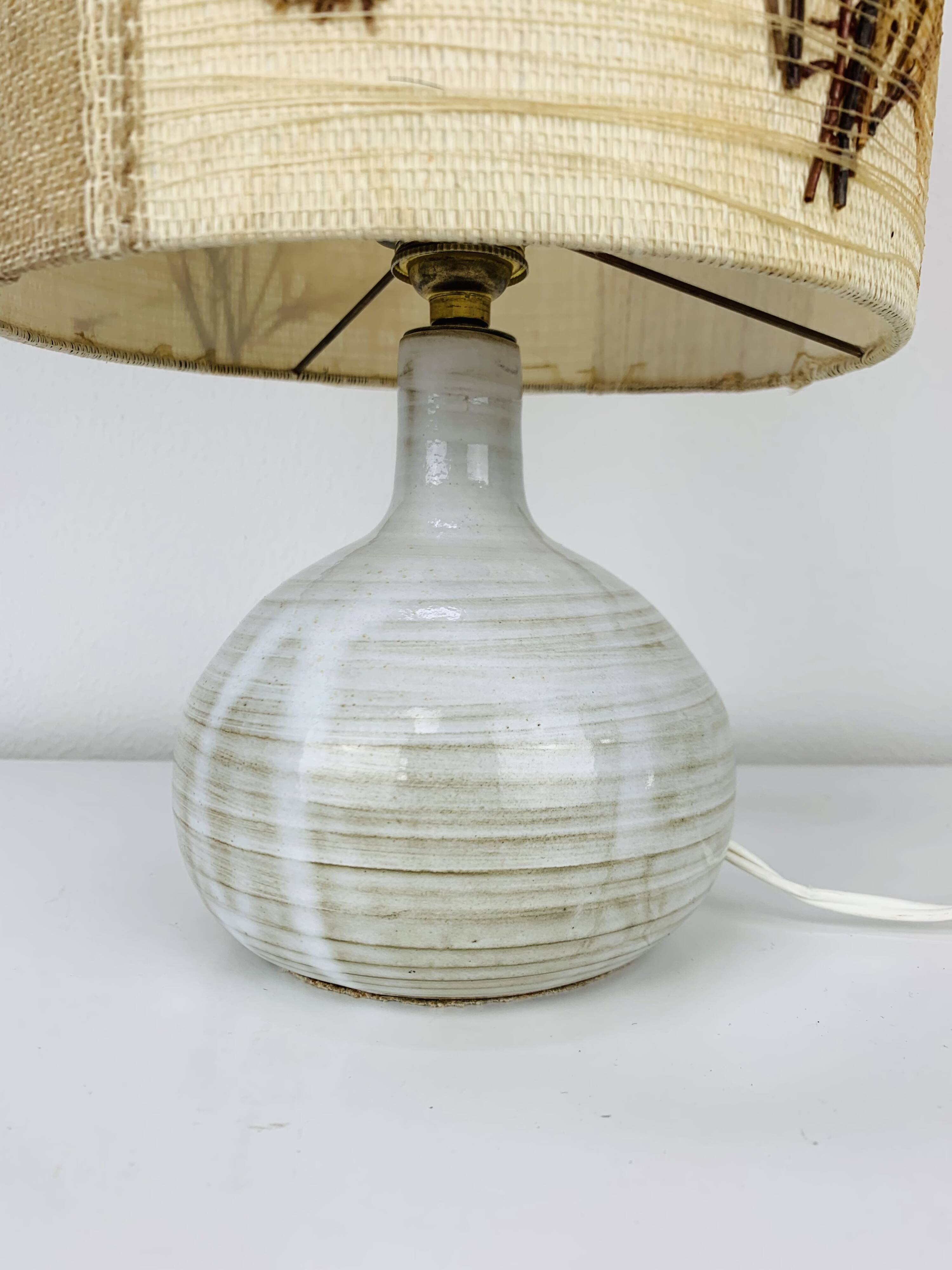 Ceramic ball lamp and dried flower lampshade