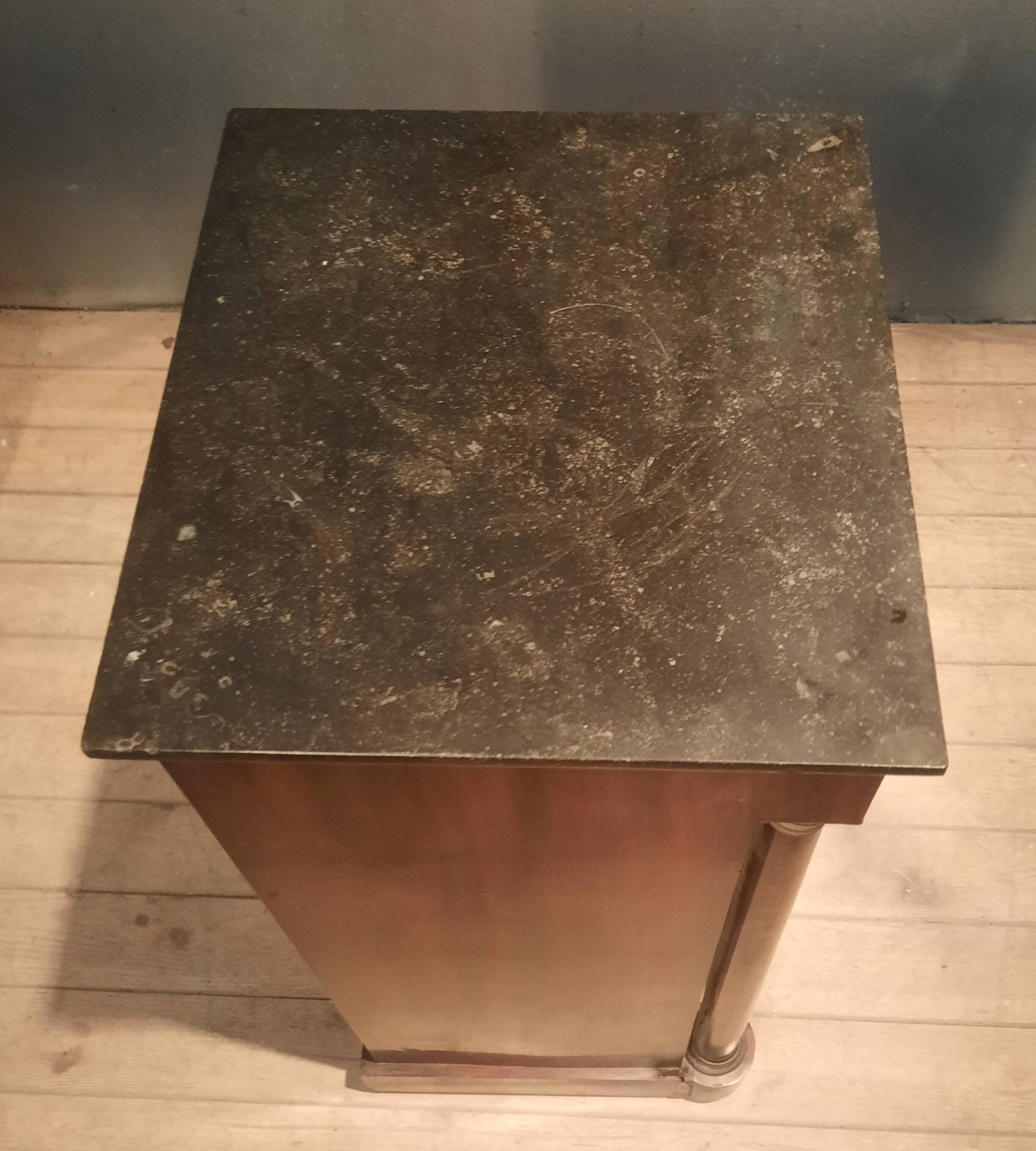 Chevet a colonne d epoque empiré