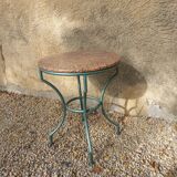 Pedestal table