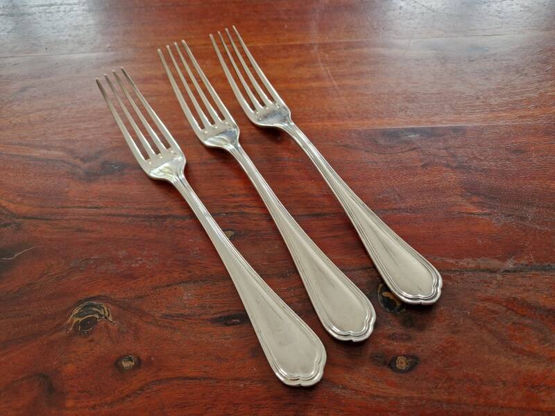 Christofle Série de 3 fourchettes de table modèle Spatours en métal argenté