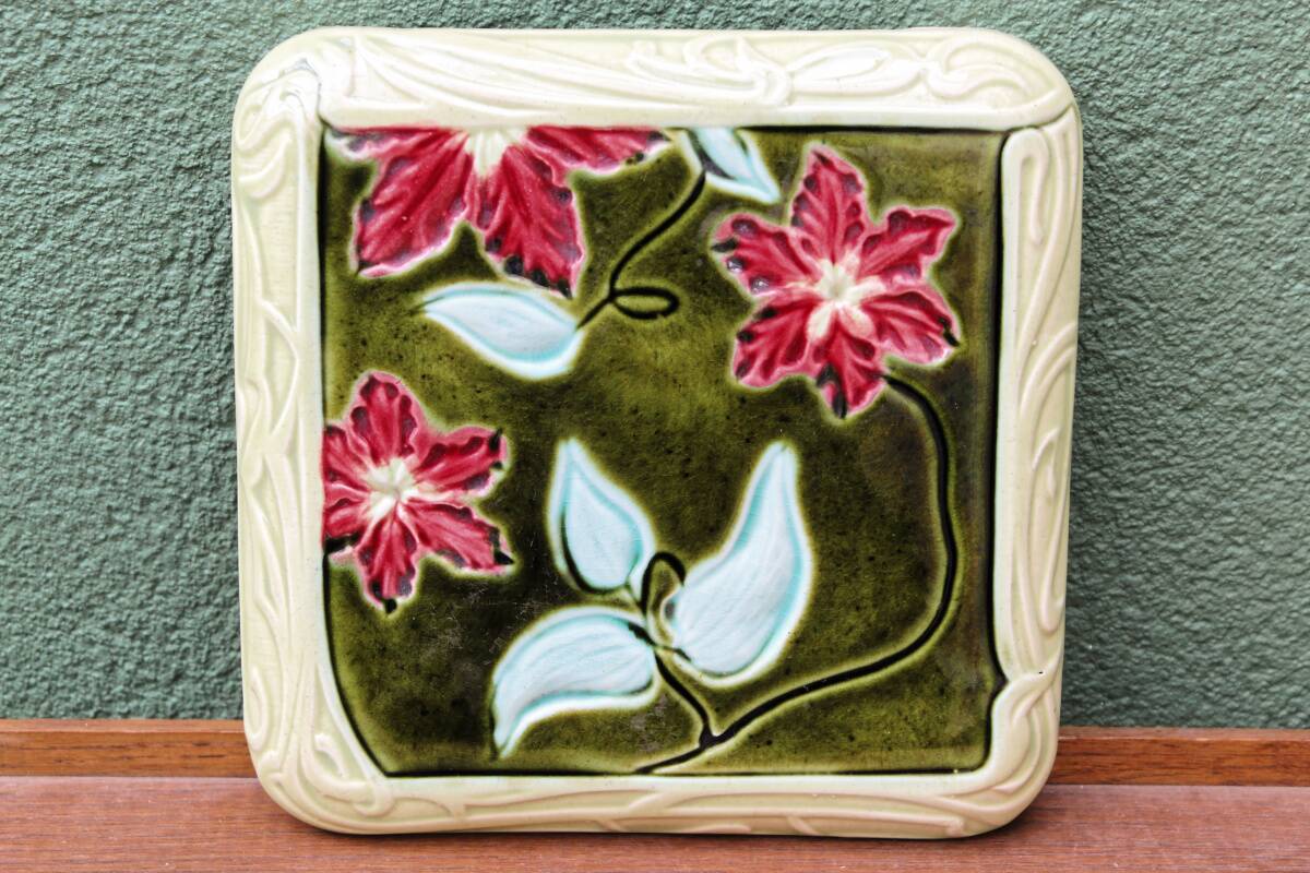 Slush trivet, art nouveau