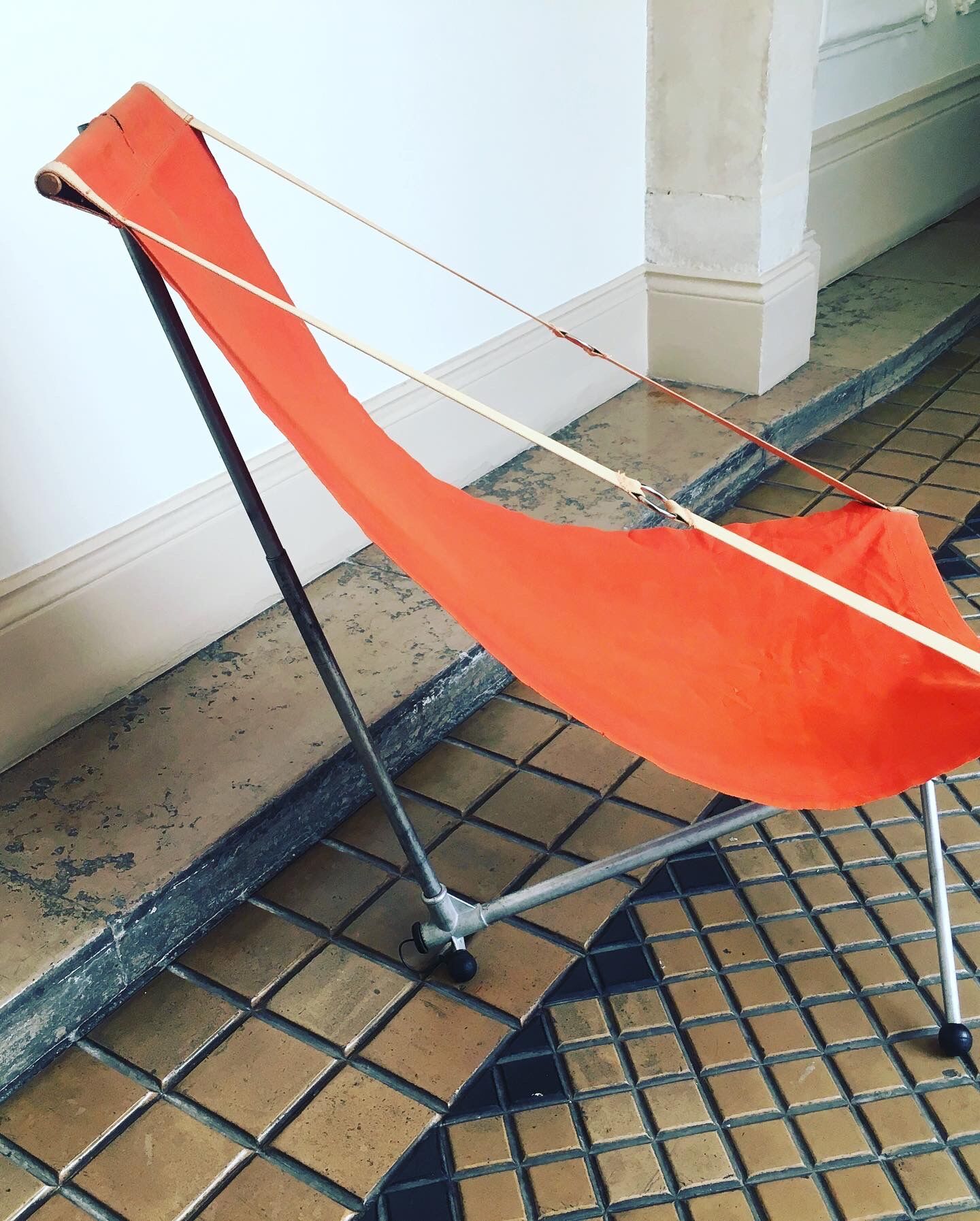 Orange detachable transamac seat circa 1955 by Lafuma