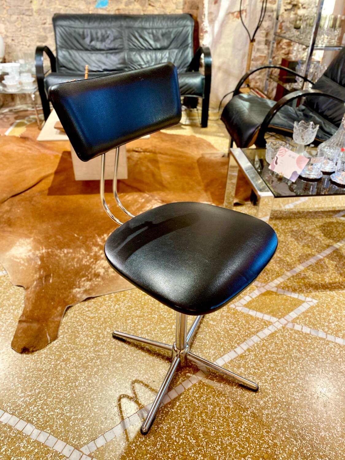1950s office/workshop chair in skai