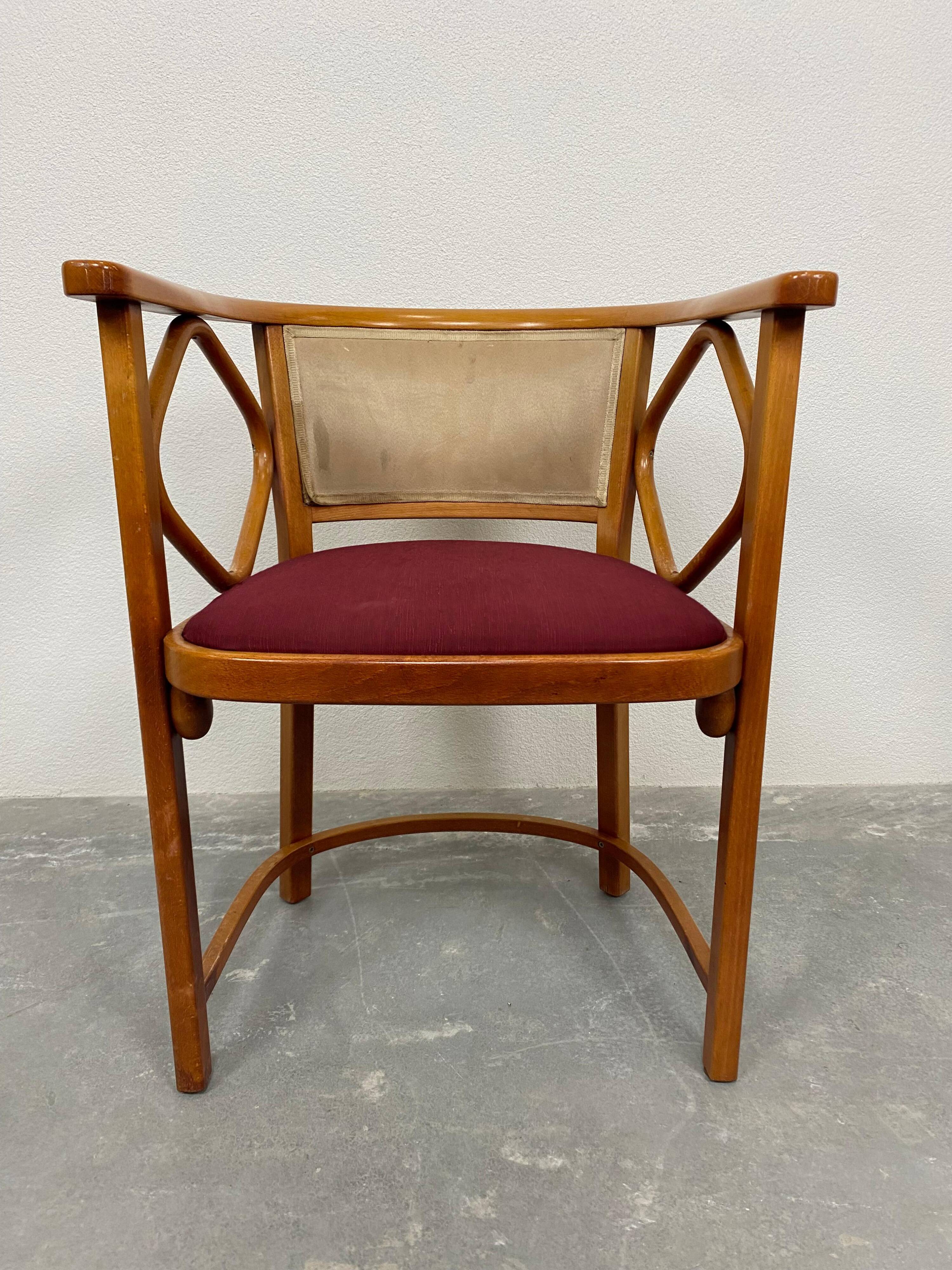 Set of 4 Fledermaus chairs made by Thonet.