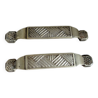 Drawer handles
