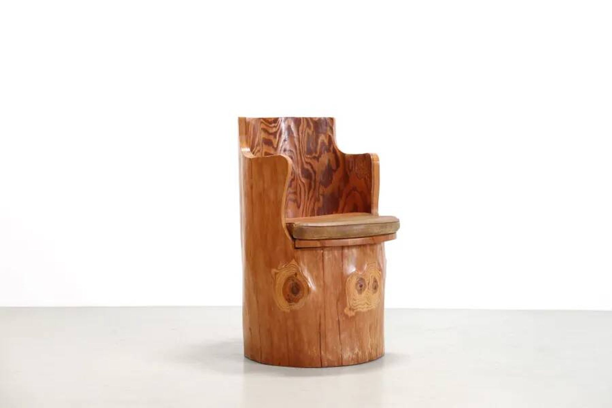 Swedish pine trunk chair from the 1960s