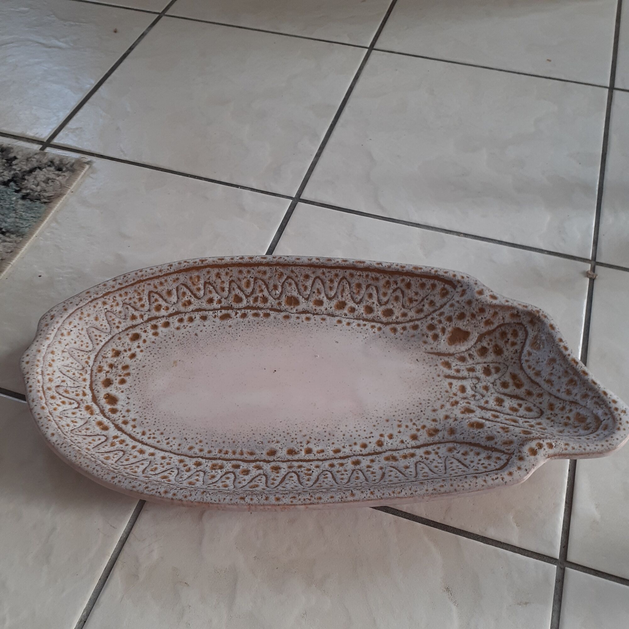 Plate in gray sandstone. Vallauris. Jean Austruy. 1970. Possibility of buying 12 and a dish;