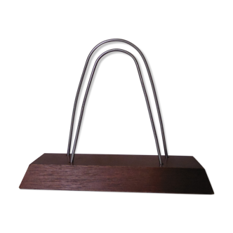 Simple wood and metal mail holder