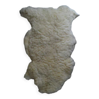 Real sheepskin carpet