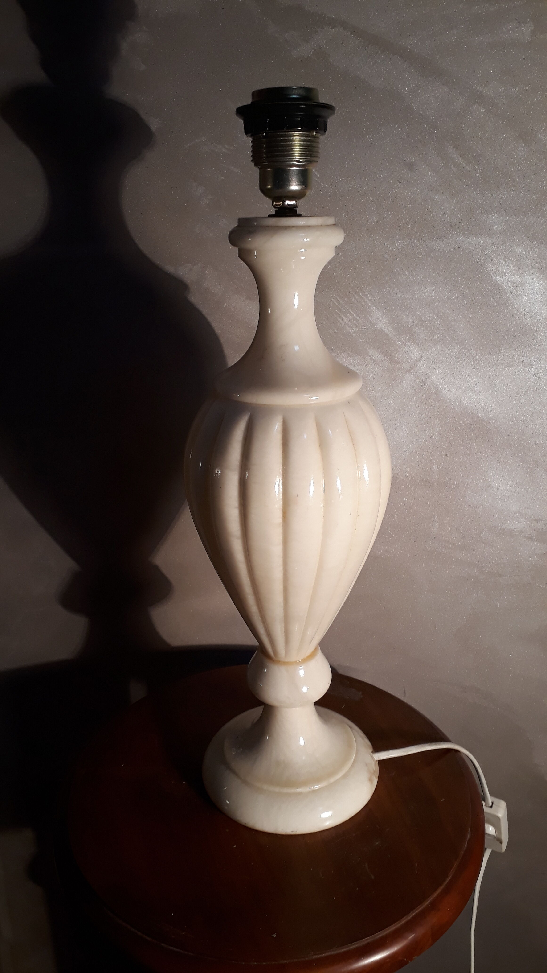 Large albaster lamp 1960 has 70 lampshade in velvet and red 66cm