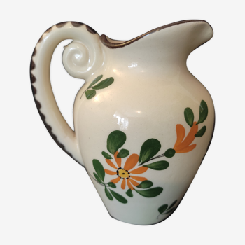 Pitcher in earthenware