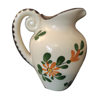 Pitcher in earthenware