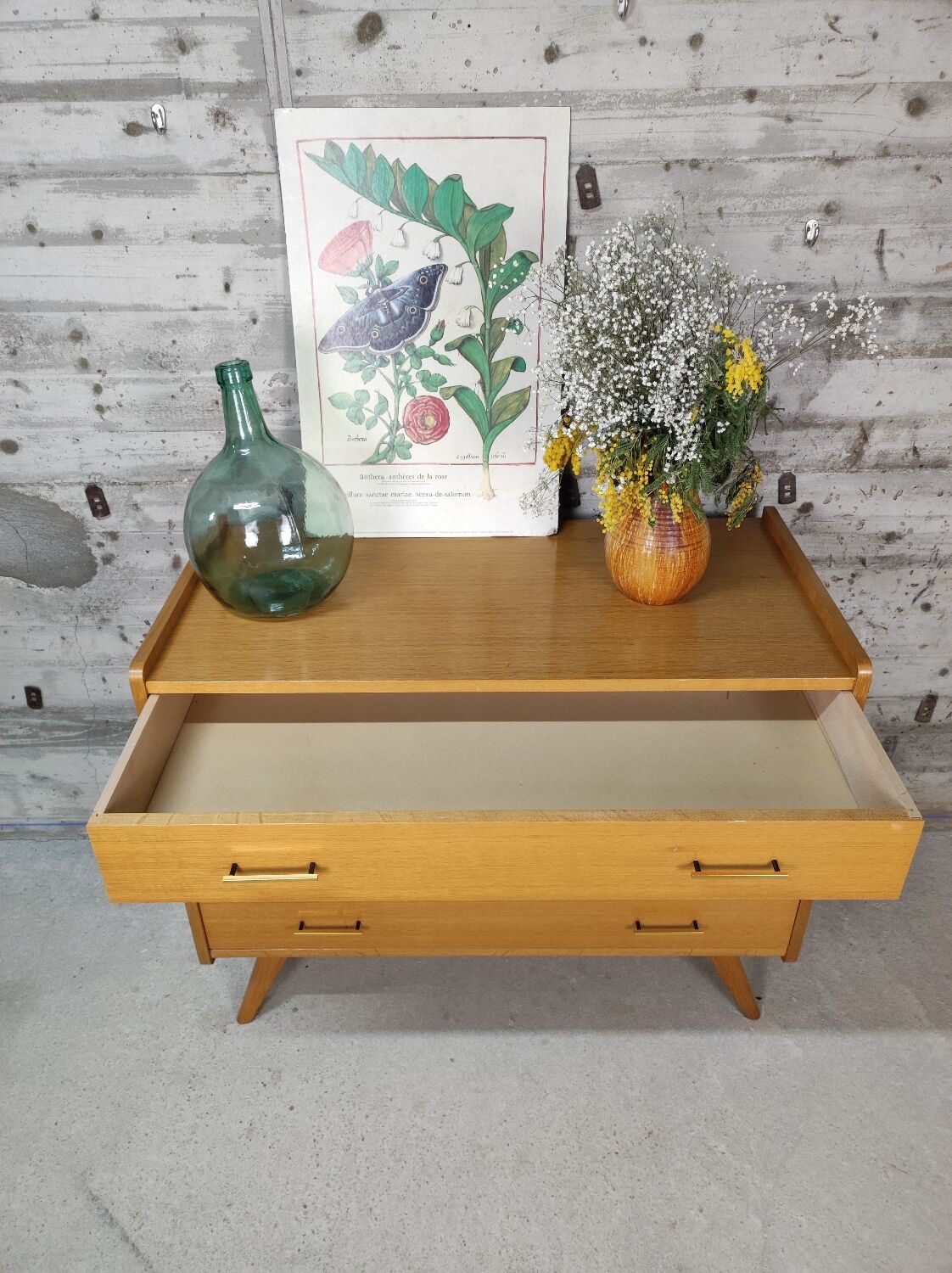Commode vintage pieds compas