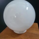 Opaque opaline globe