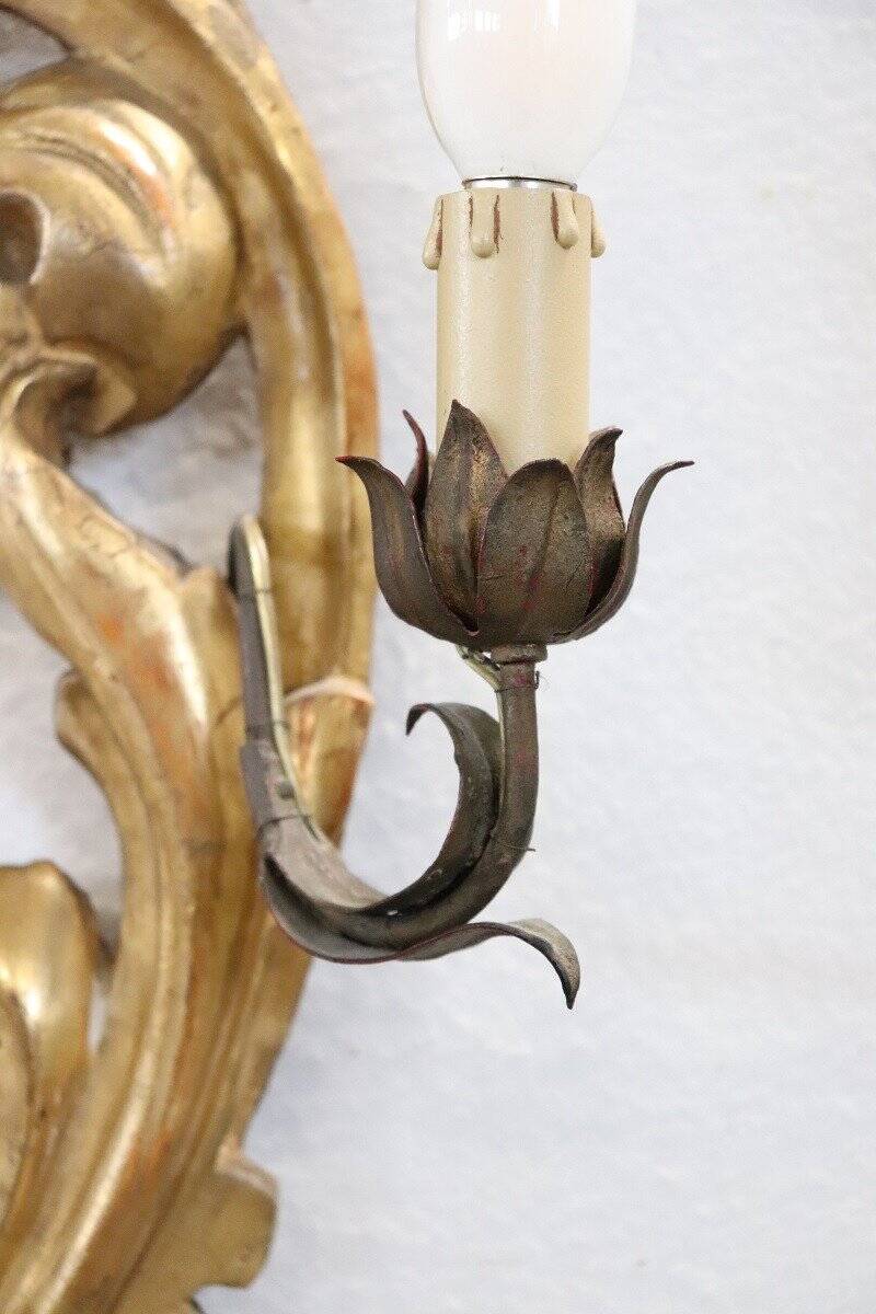 Applique en bois doré