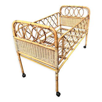 Vintage rattan crib - 50s