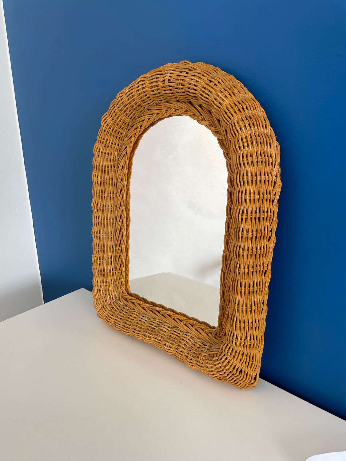 Vintage oval wicker mirror 31x41cm