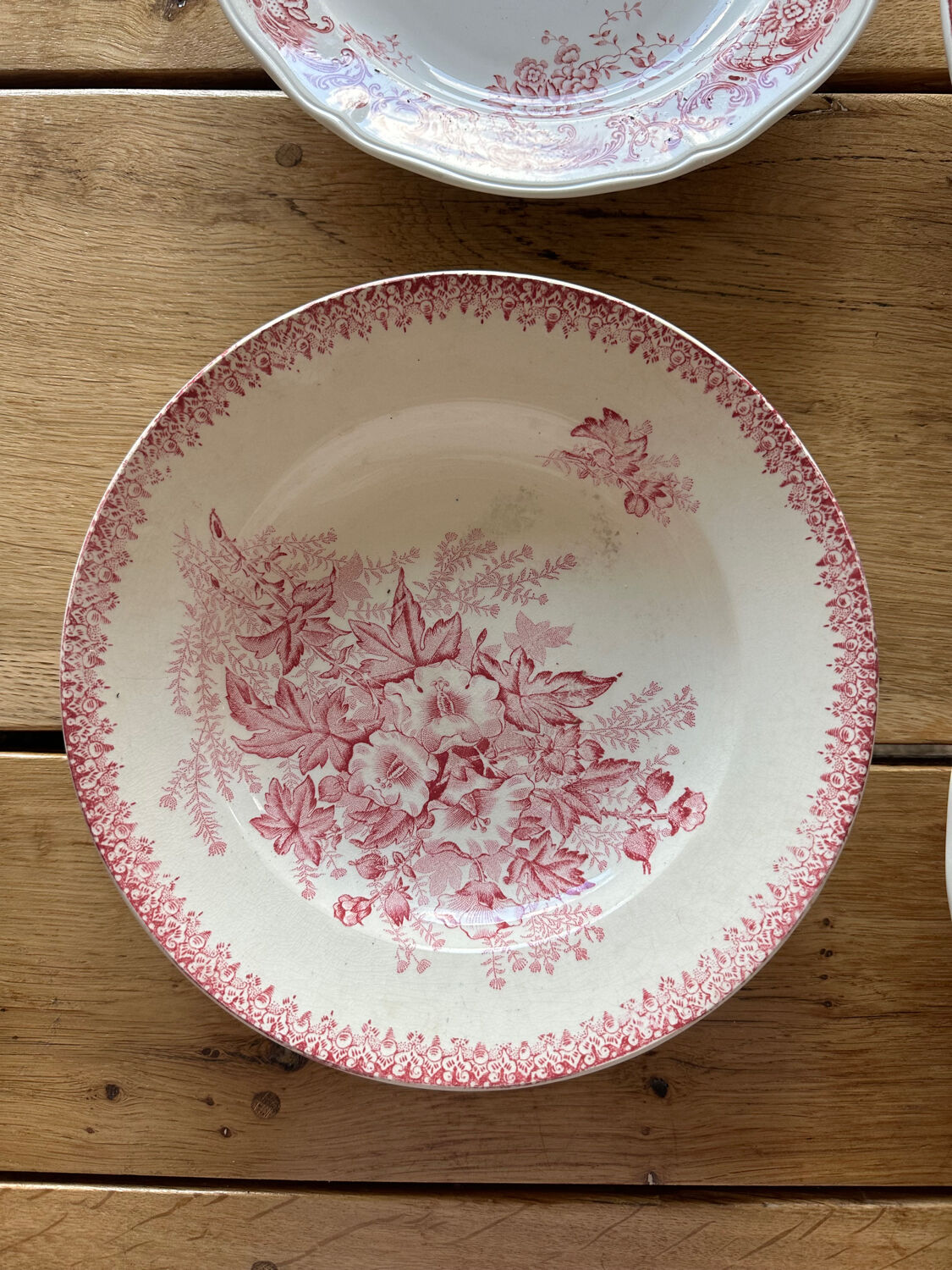 Pink deep plates