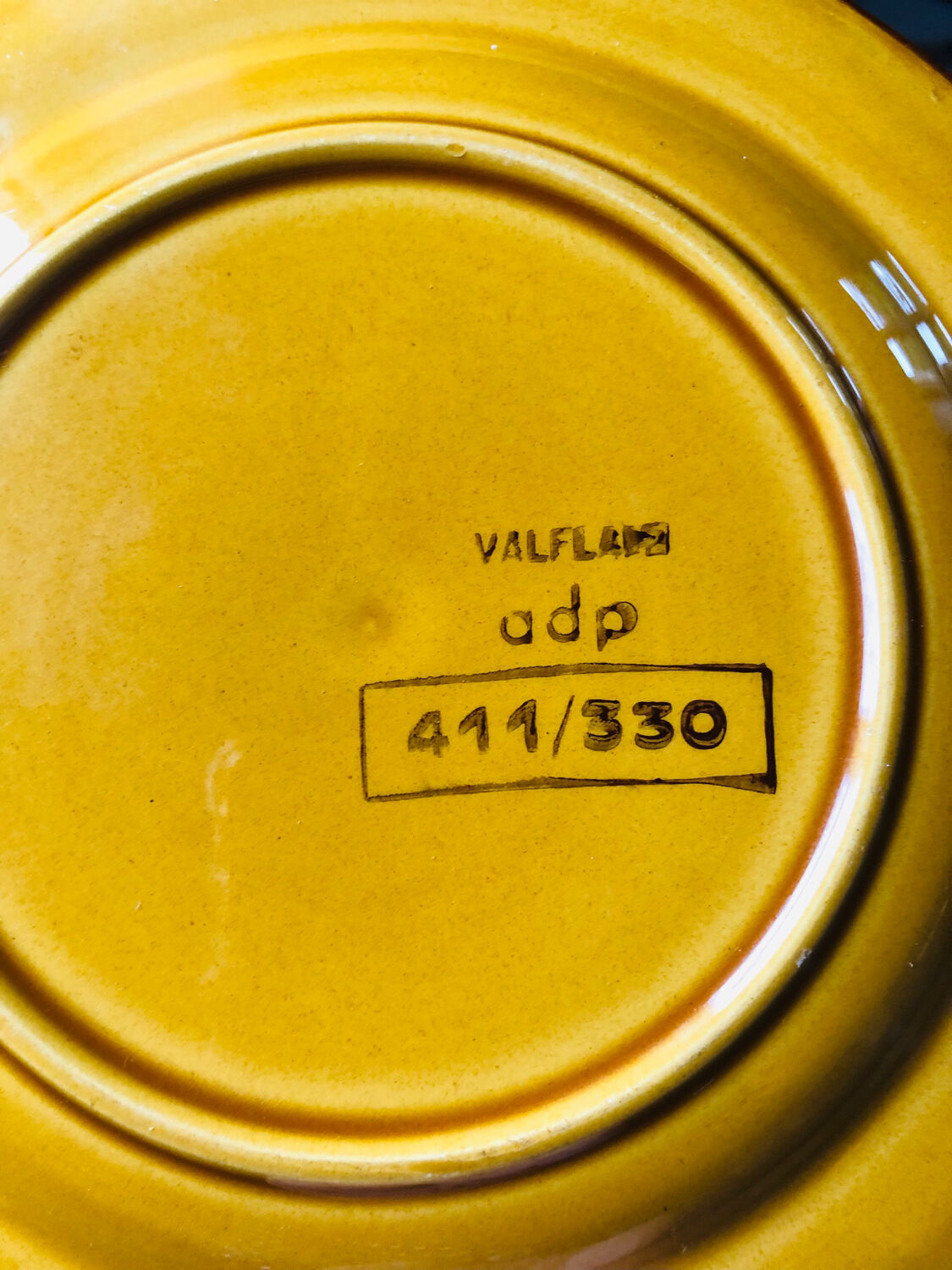 Valflam adp dessert plates