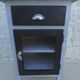 Furniture suitable for everywhere with a thick top, in solid wood