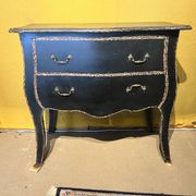 Commode de Style néo-Louis XV , laquée en noir , 2 tiroirs