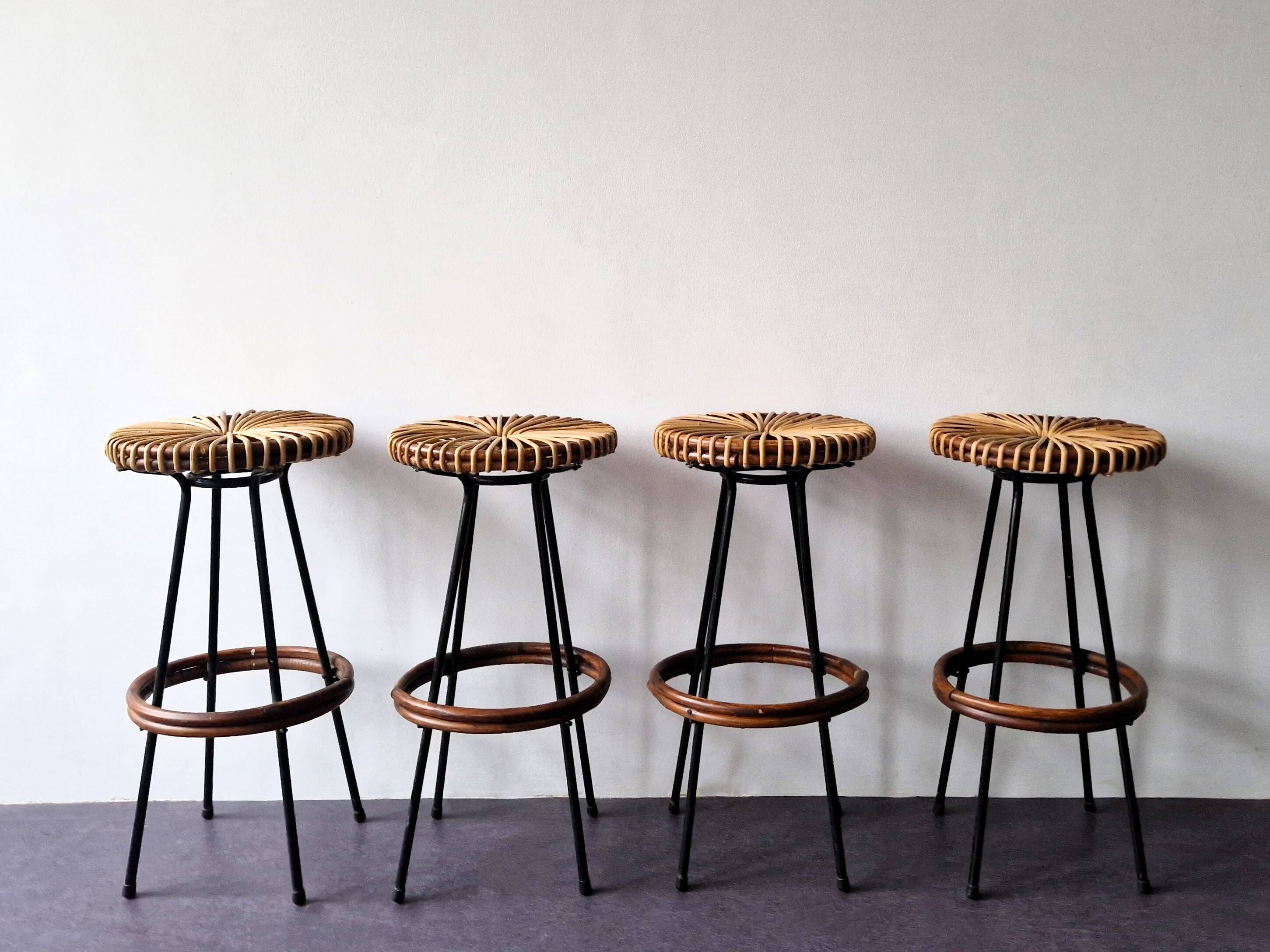 Ensemble de 4 tabourets en rotin pour Rohé Noordwolde, Pays-Bas 1960