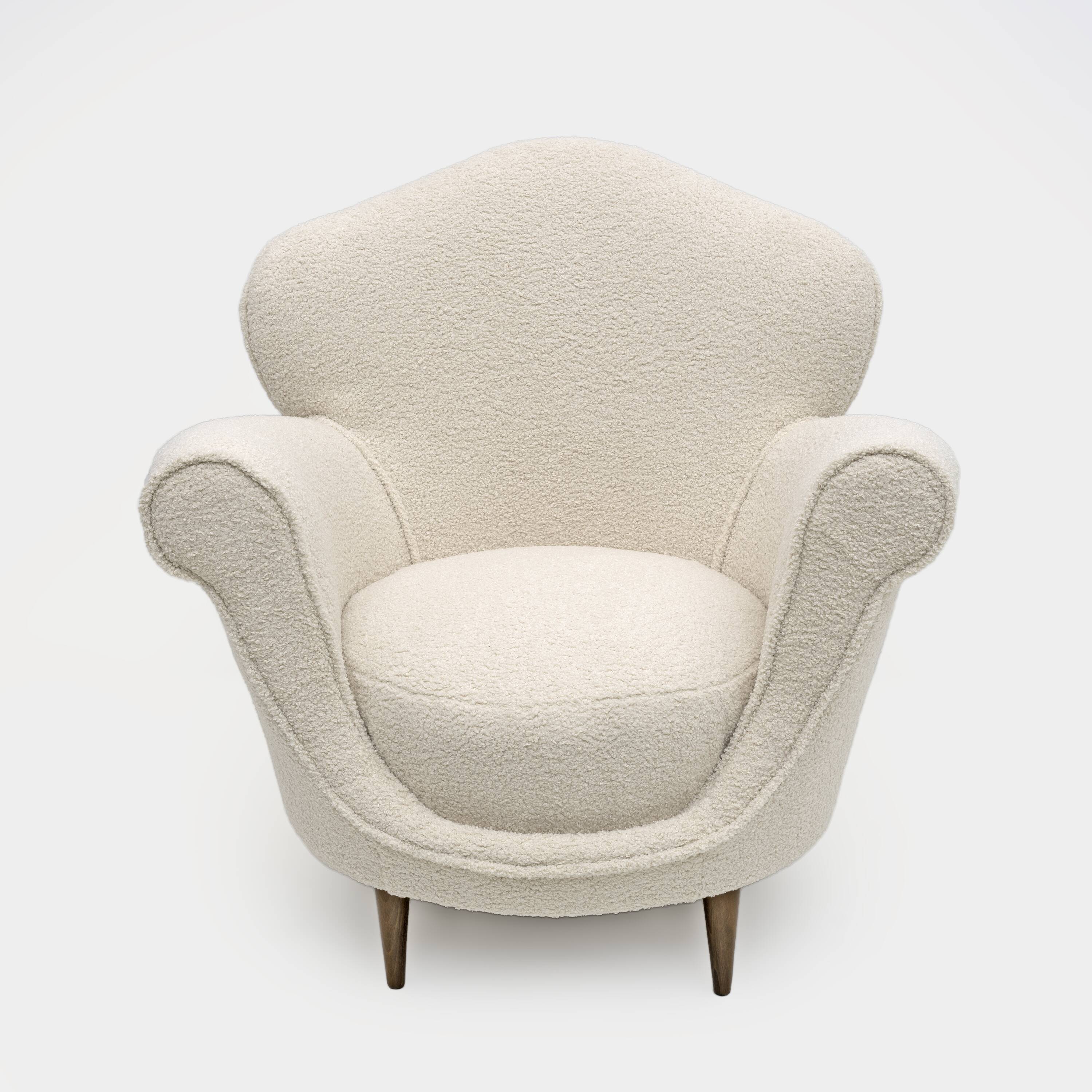 Mid-Century Modern Italian Bouclè Curved Armchair, 1950s
