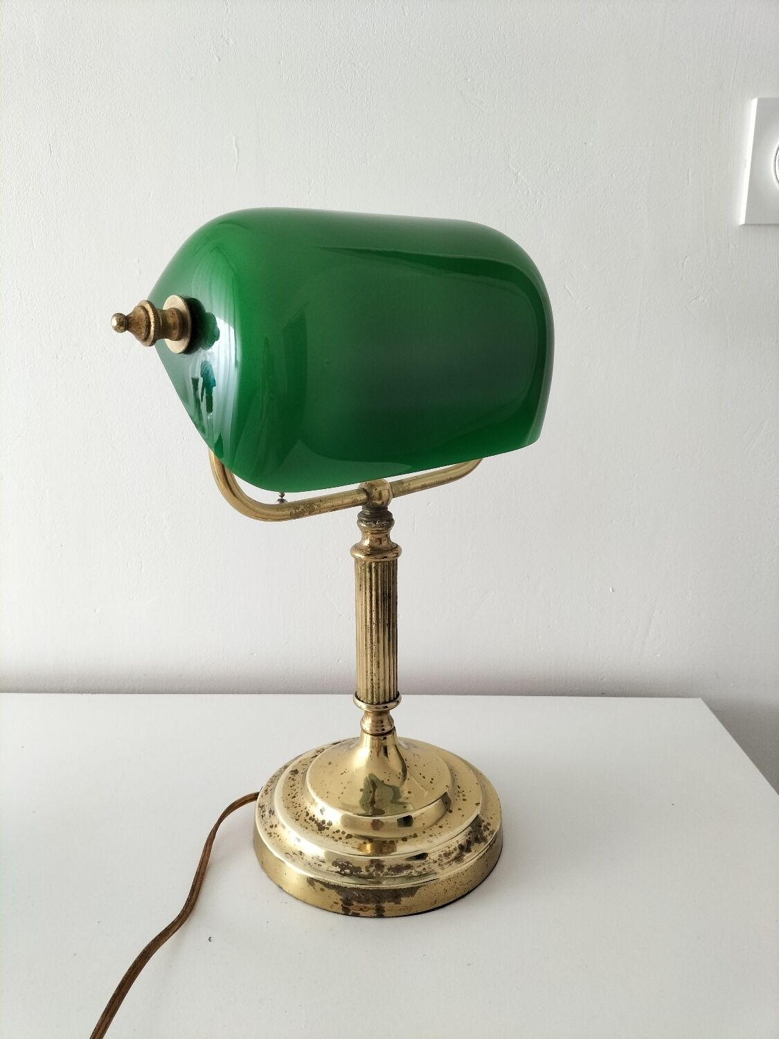 Green banker's lamp