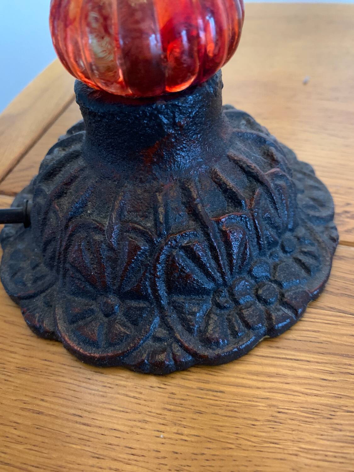 Art deco style table lamp