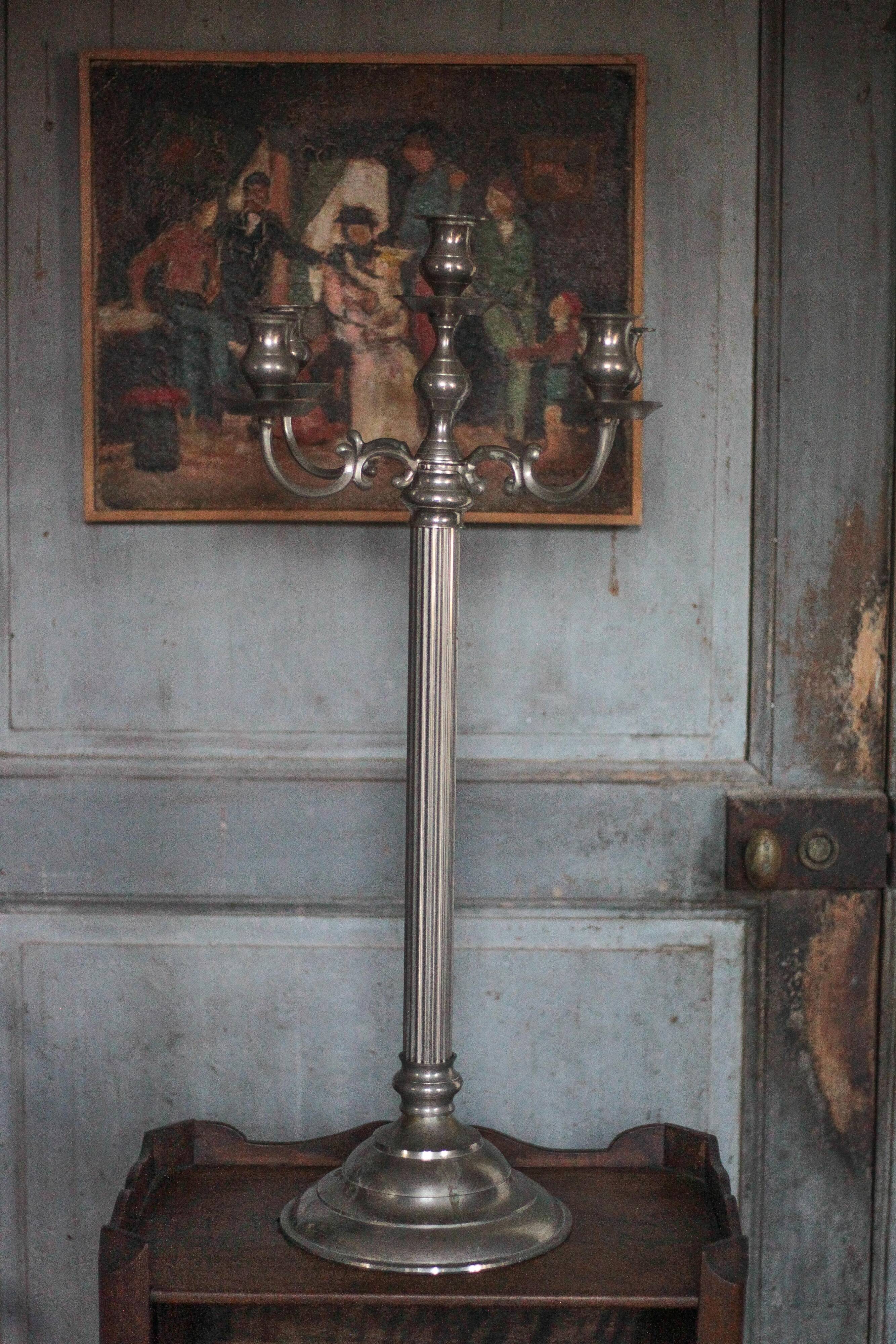 Chandelier with 5 lights, large candelabrum, candle holder, interior decoration.