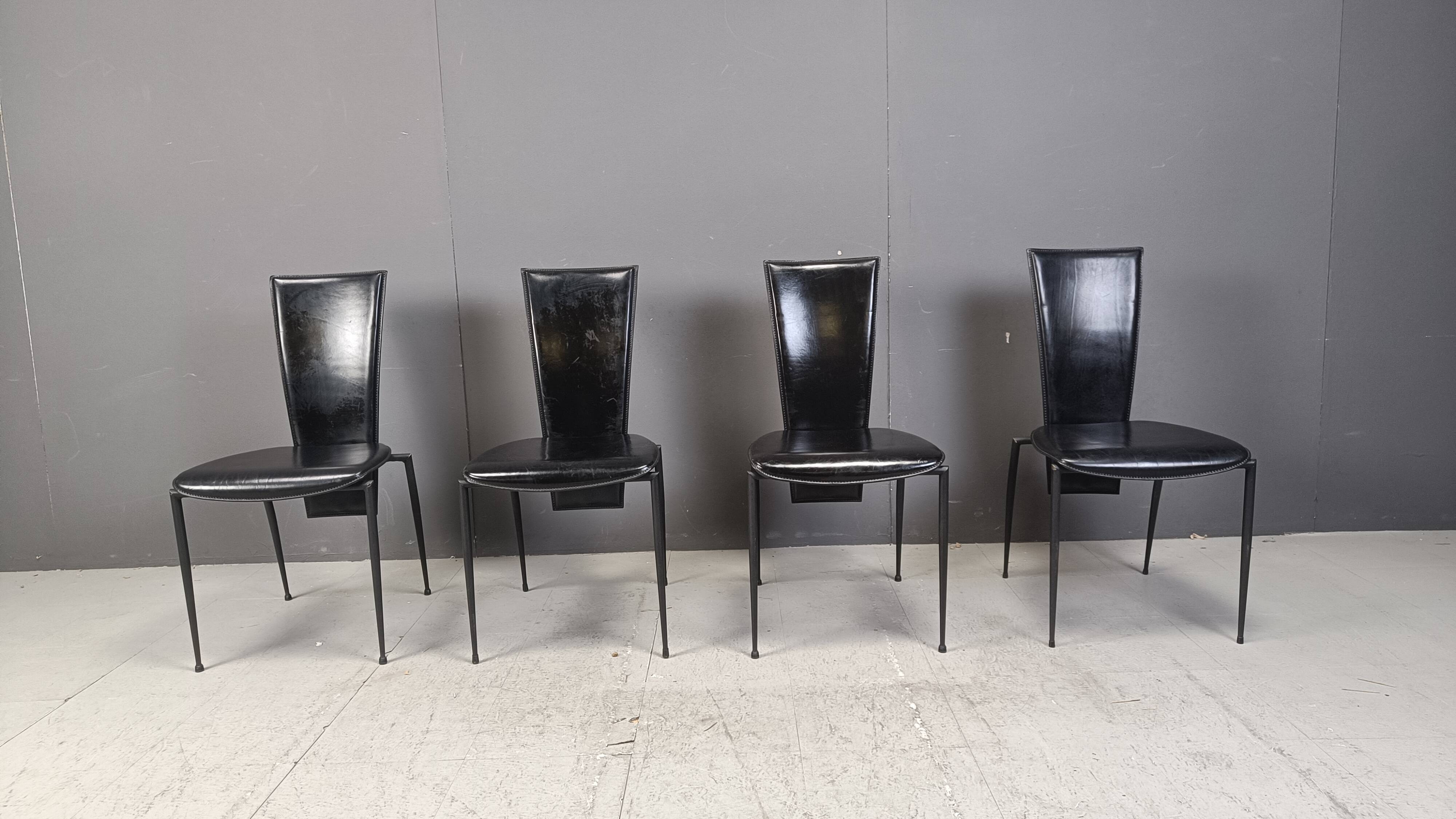 Set of 4 post modern dining chairs by Arper Italy, 1980s
