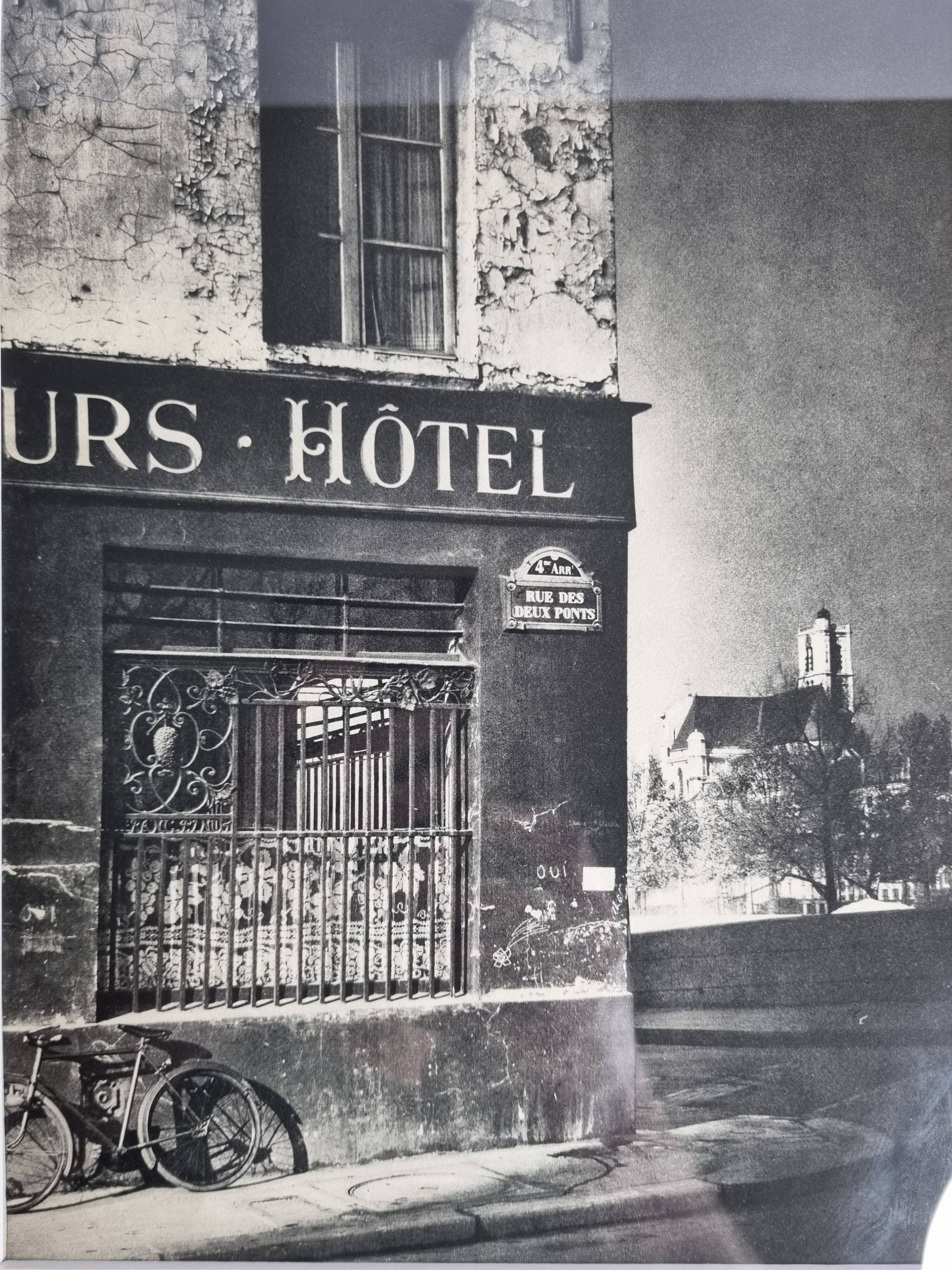 Rémy Duval – Rue des Deux Ponts, photoengraving from 1946 – Framed under glass 32 x 42 cm