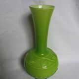 Vase verre opaline vert pomme