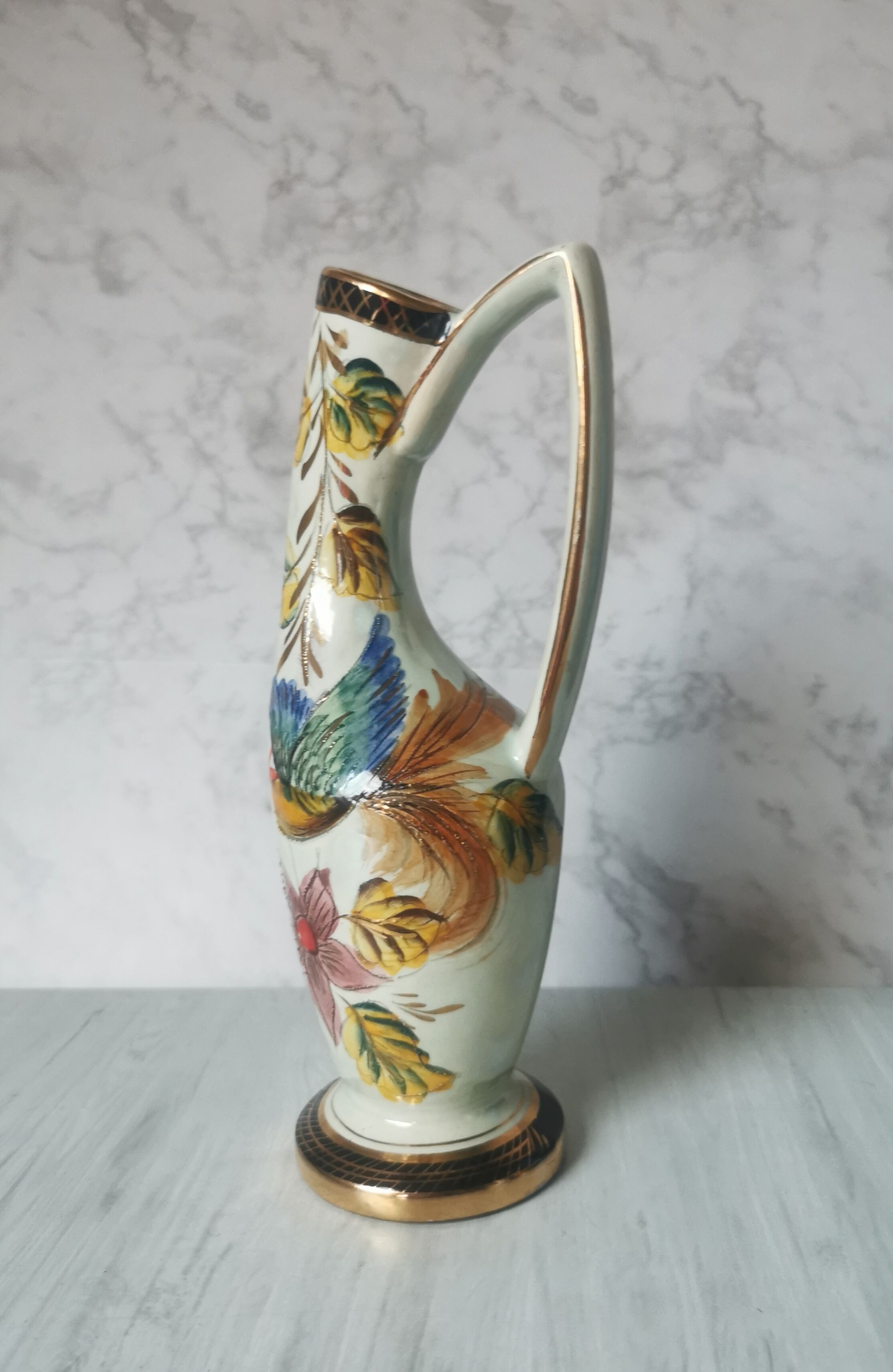 Ceramic hummingbird vase by Bequet