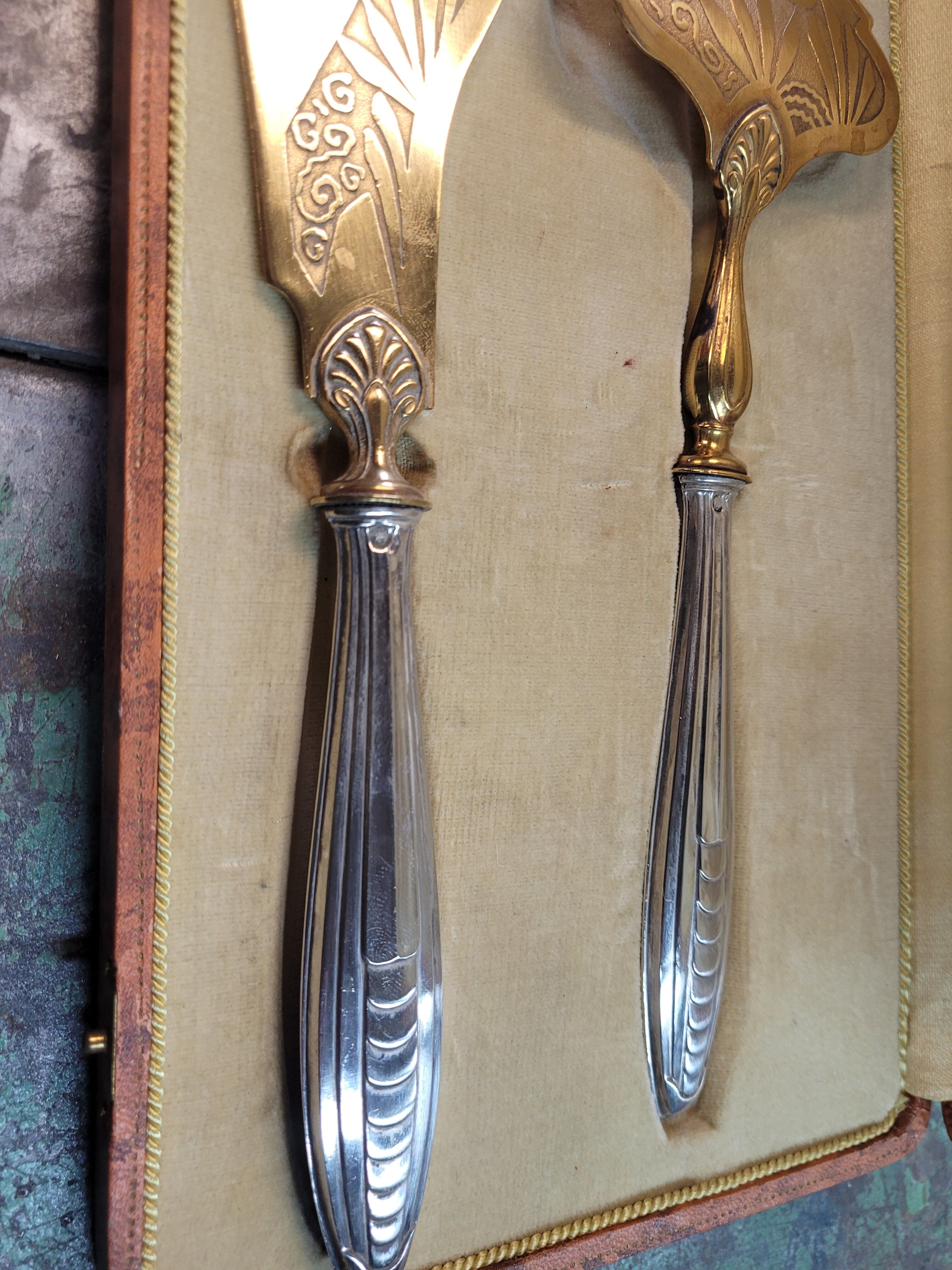 Art deco dessert service in stuffed silver