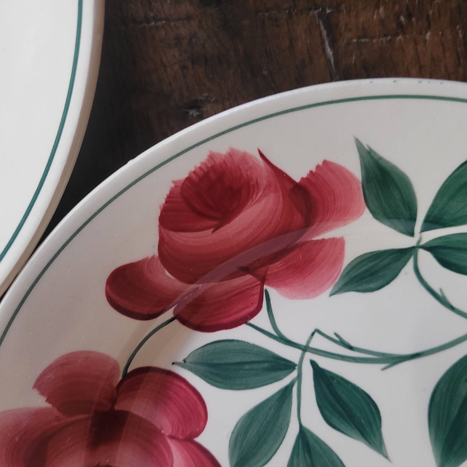 6 Vernon pattern dinner plates, 1940s