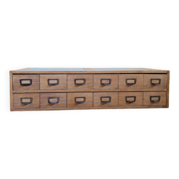 Ancien meuble d'archives