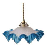 Blue opaline suspension